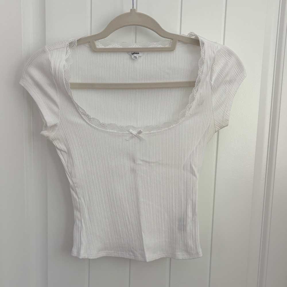 Garage Myla Scoop Neck Lace Trim Rib Tee